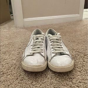 Low Top Nike Air Forces